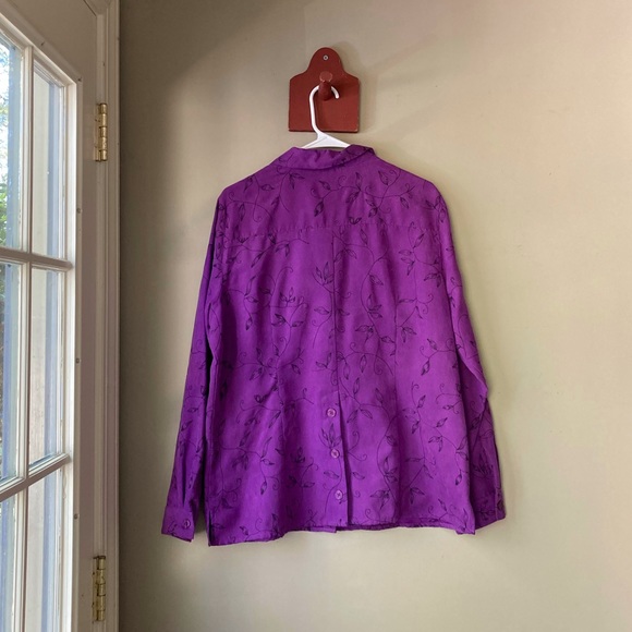 Vintage Sag Harbor Purple & Black Floral Embroidered Button Down Suede Top 14 - Picture 6 of 7